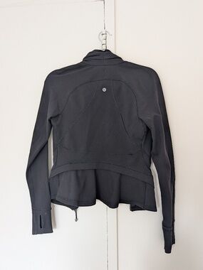 Lululemon peplum top